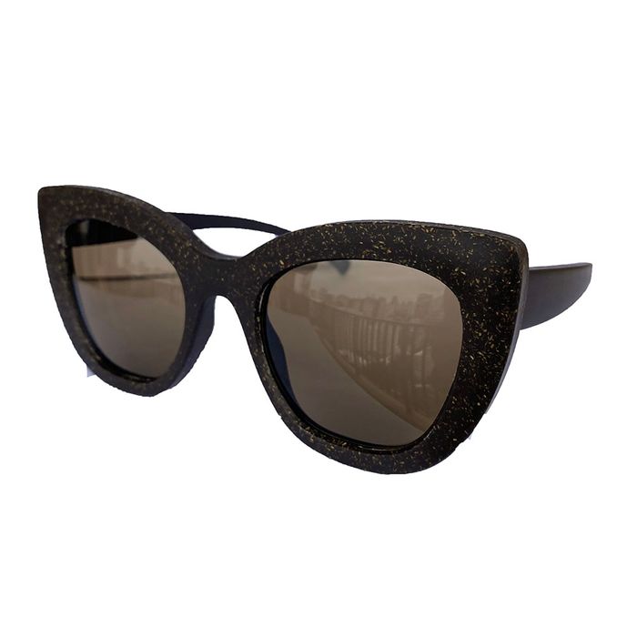 oculos-gatinho-madeira-escura-ac